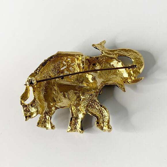Vintage Elephant Brooch Pin Black Enamel Rhinestone Gold Tone Trunk Up - Picture 2 of 5